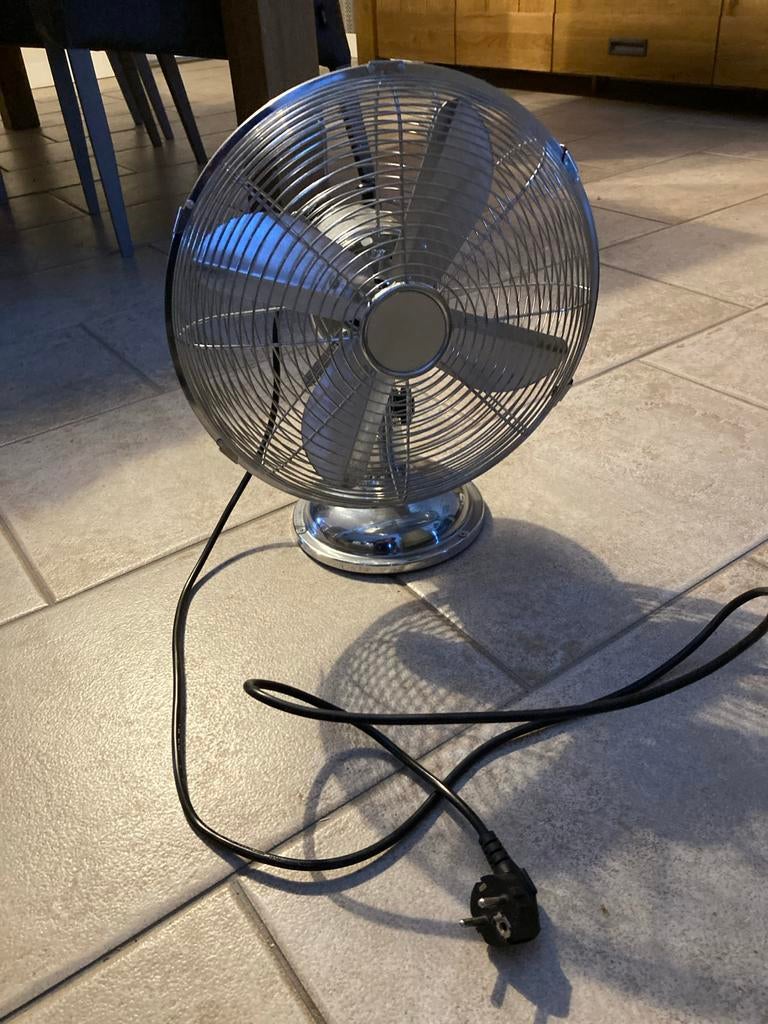 Ventilator - Verschillende types beschikbaar!, Ophalen, Zo goed als nieuw, Tafelventilator