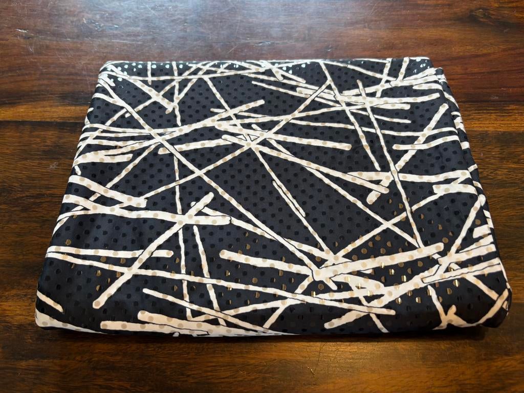 Zwarte lycra met strepen en glitters, Hobby en Vrije tijd, Stoffen en Lappen, Overige materialen, 120 cm of meer, Zwart, Ophalen of Verzenden