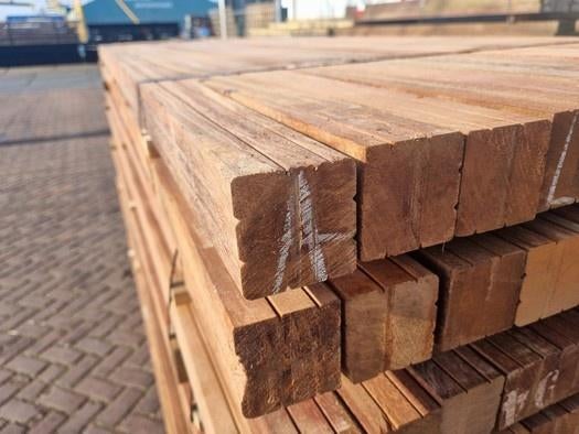 Pakketactie 30 hardhouten palen 2.70 m lang - nr: HB21, Ophalen, Palen, Nieuw, Hardhout