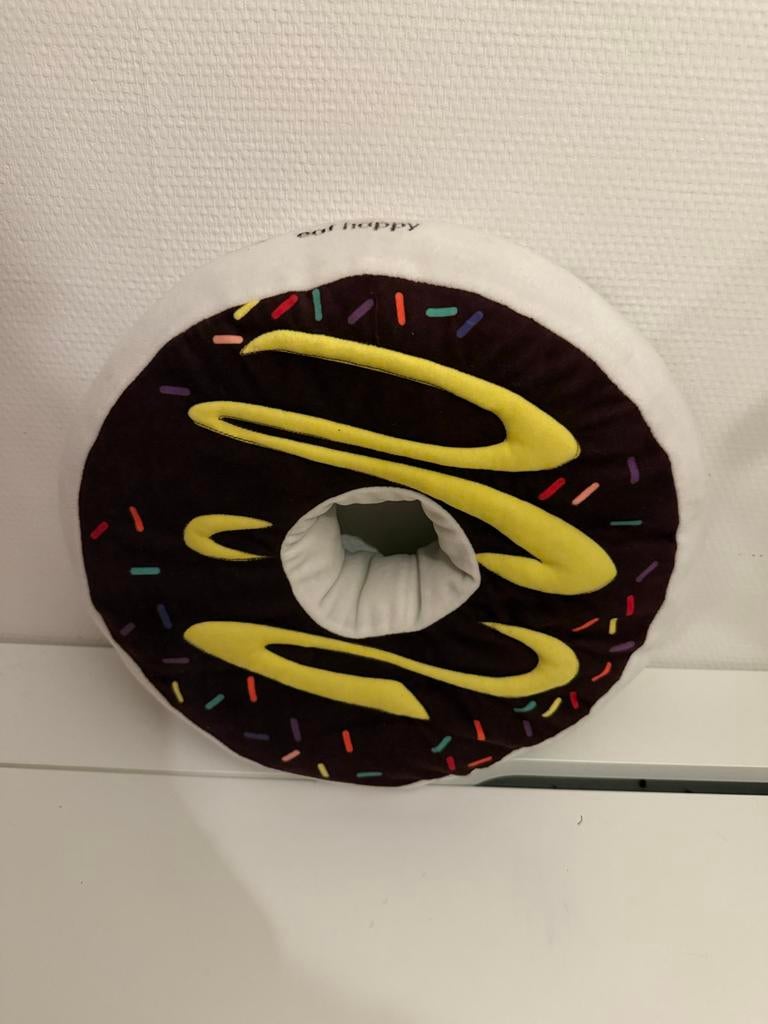 Candylicious Donut Kussen - Dubai Exclusive!, Ophalen, Zo goed als nieuw, Bruin