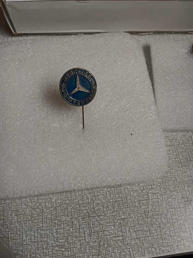 Metalen Mercedes Benz speldje., Ophalen of Verzenden, Merk