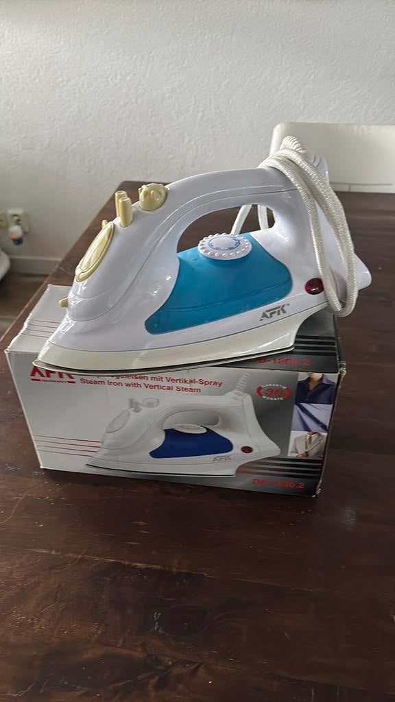 2 x AFK sroomstrijkijzer, Witgoed en Apparatuur, Ophalen, Nieuw