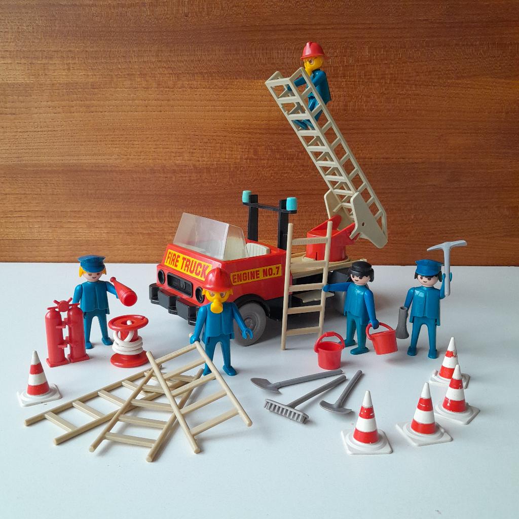 Vintage Playmobil brandweer - Firetruck Engine No. 7 - 1975, Kinderen en Baby's, Speelgoed | Playmobil, Gebruikt, Ophalen of Verzenden