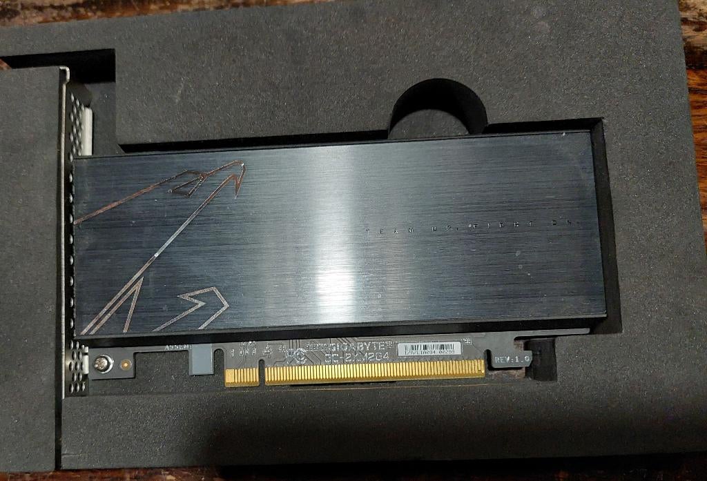 Gigabyte AORUS Gen4 AIC Adaptor, Ophalen of Verzenden, Nieuw, Desktop, USB