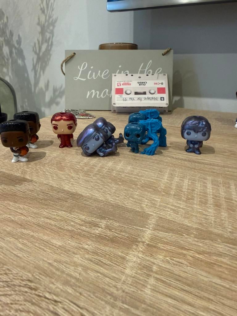 Stranger things joy kinder surprise, Ophalen of Verzenden, Zo goed als nieuw