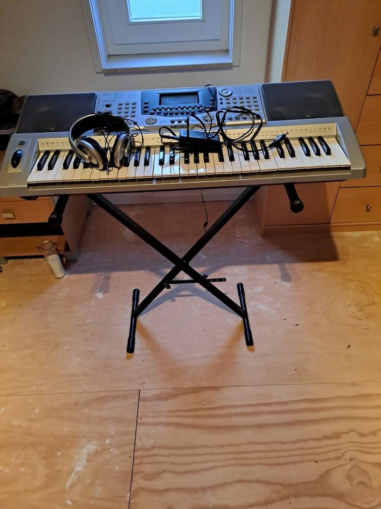 Medeli MD500 Keyboard met Standaard, Muziek en Instrumenten, Ophalen