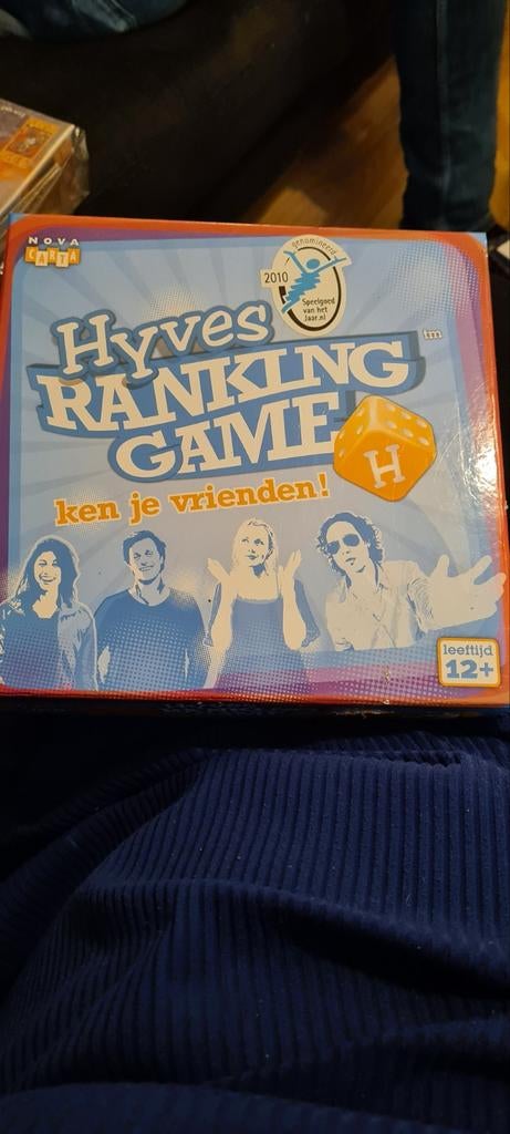 Hyves Ranking Game - Leuk gezelschapsspel!, Hobby en Vrije tijd, Gezelschapsspellen | Bordspellen, Vijf spelers of meer, Ophalen of Verzenden