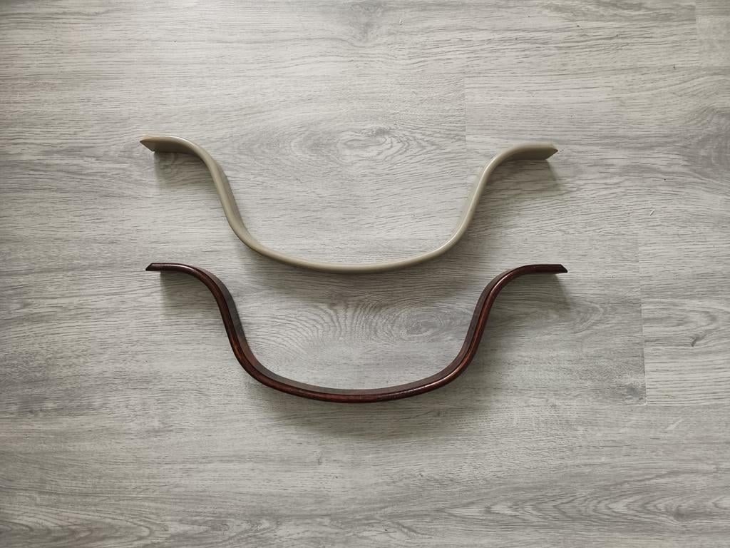 Stokke Tripp Trapp houten beugel bruin en taupe €10 per stuk, Gebruikt, Ophalen of Verzenden, Stokke Tripp Trapp, Stoelverkleiner