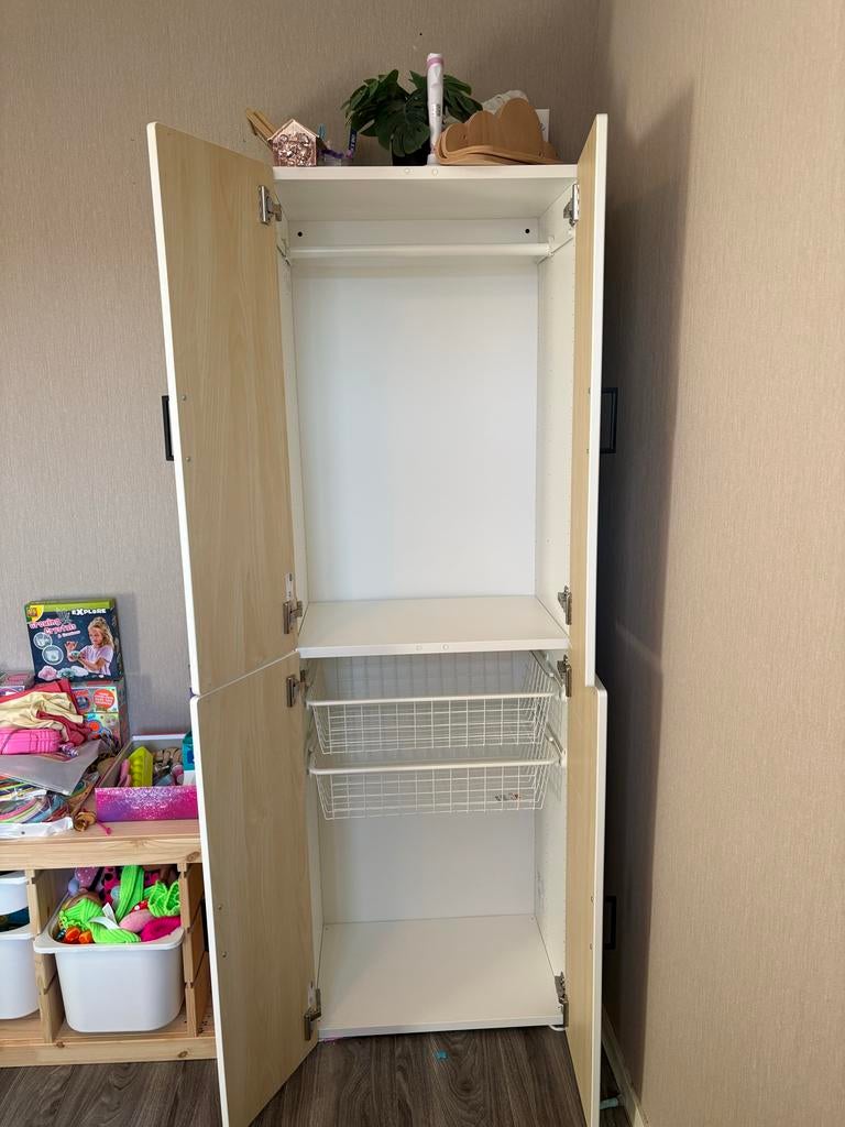 IKEA Smastad/Platsa kast met hanggedeelte en 2 draadmanden, Ophalen, 50 tot 100 cm, Zo goed als nieuw, 150 tot 200 cm