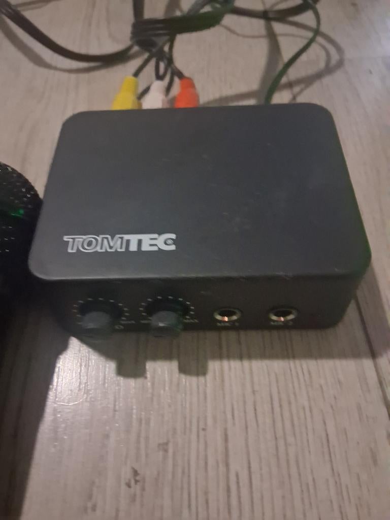 TOM TEC   Microfoon  versterker/ omvormer  echo+2  Microfoon, Ophalen of Verzenden