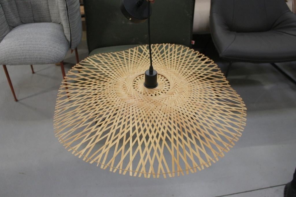 Sfeervolle platte ronde hanglamp rotan Ø70 cm. naturel, Huis en Inrichting, Lampen | Hanglampen, Ophalen of Verzenden, Zo goed als nieuw