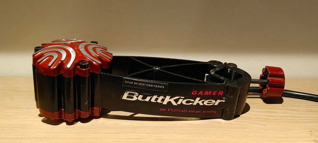 Buttkicker Gamer 2 - Zo goed als nieuw - Realistische sim ra, Ophalen of Verzenden, Zo goed als nieuw