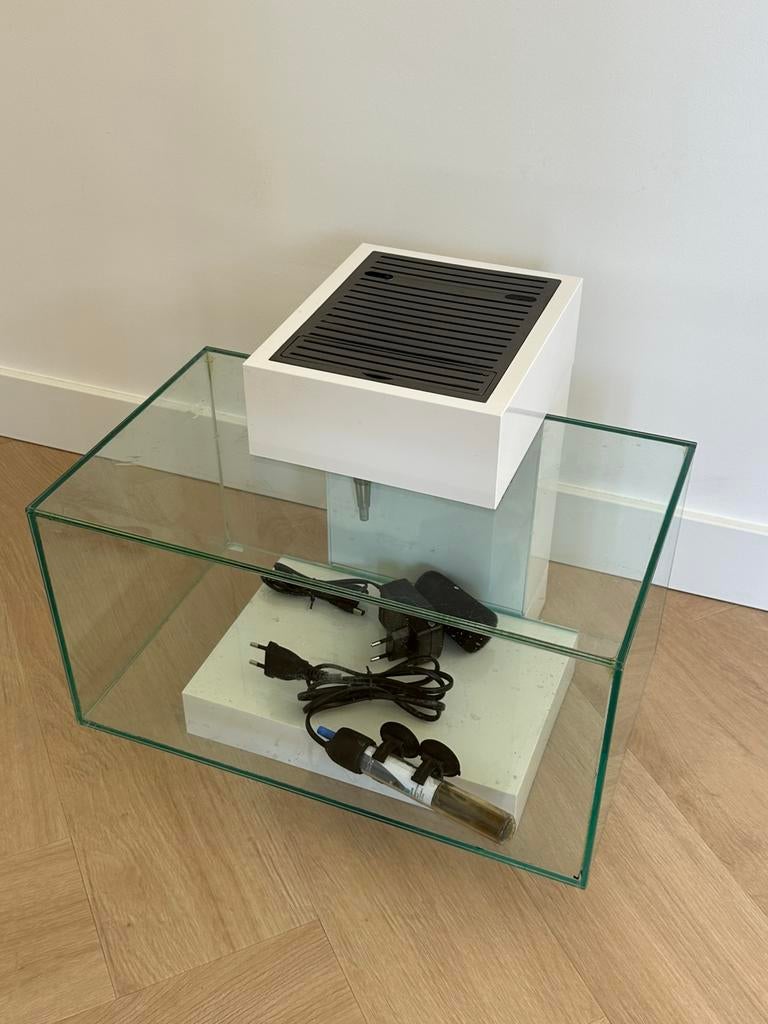 Aquarium - Fluval Edge 2.0 23 liter - binnenfilter - LED, Ophalen, Zo goed als nieuw, Leeg aquarium