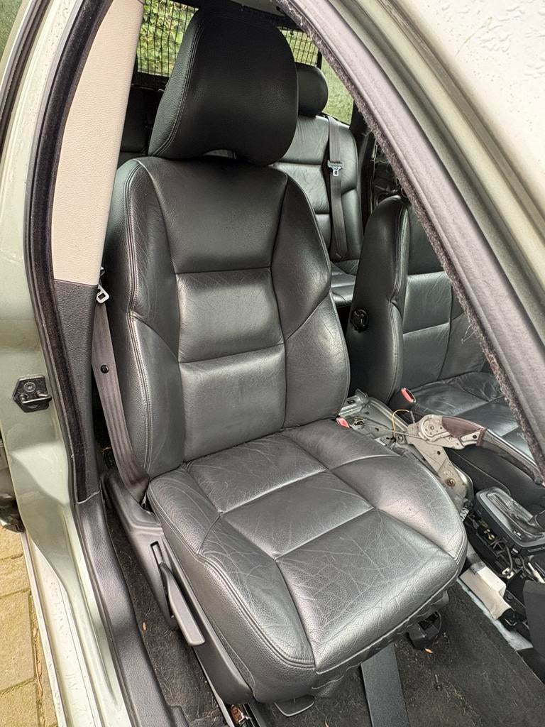 Sport interieur Volvo V70 facelift 2005-2007 zwart leder, Auto-onderdelen, Interieur en Bekleding, Ophalen, Volvo