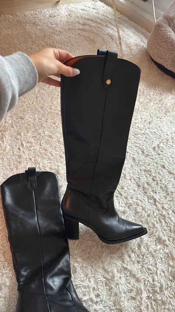 NIKKIE Boots/laarzen, Ophalen of Verzenden, Zo goed als nieuw, Zwart