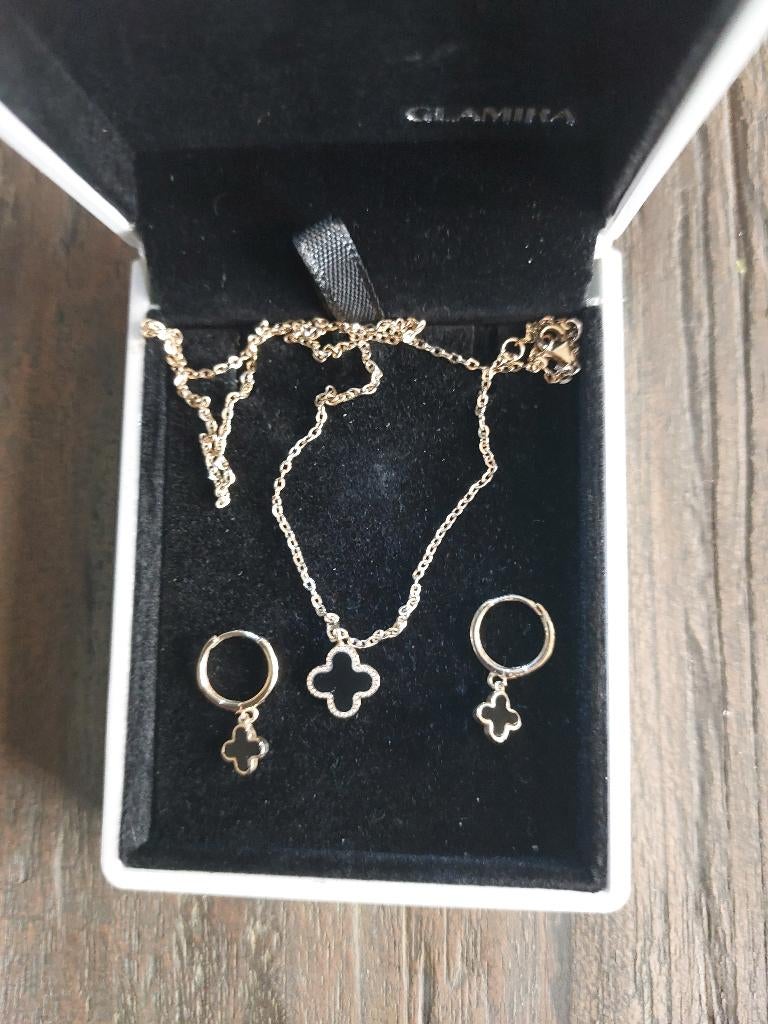 Gouden Klap creolen met Zwarte Klaver, Ophalen of Verzenden, Zo goed als nieuw, Goud, Goud