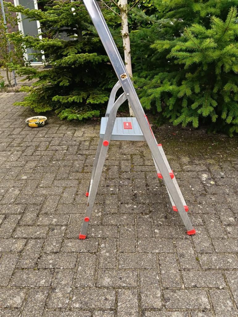 Altrex huishoudtrap 3 tredes, Ophalen