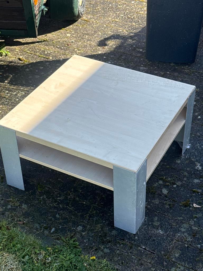 Kleine lage tafel, Huis en Inrichting, Gebruikt, Vierkant, Ophalen of Verzenden, Minder dan 50 cm