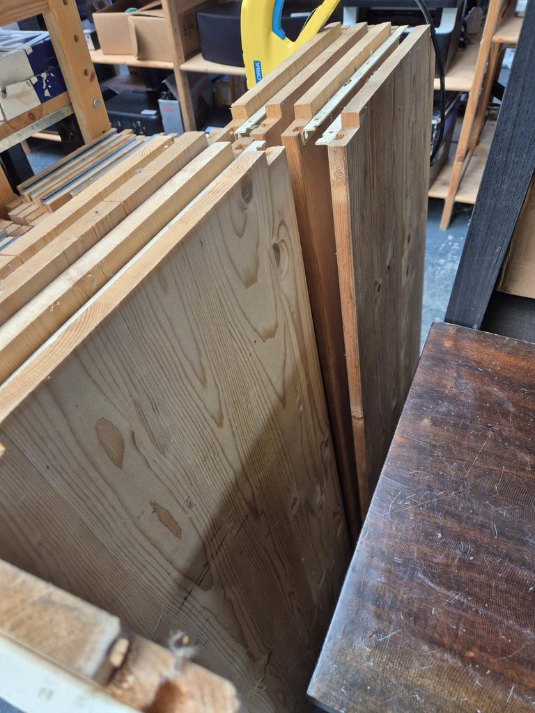 +/- 40 stuks Wedeka planken 100x40cm €7,50 per stuk, Ophalen, Gebruikt, Minder dan 25 mm, Plank