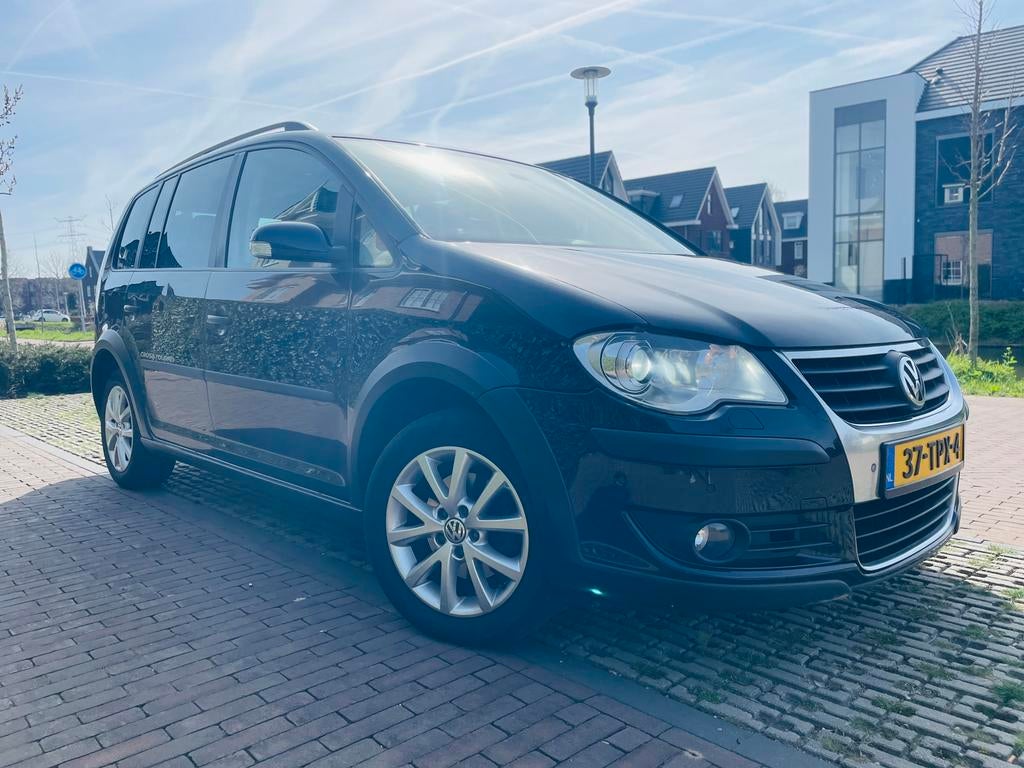 Volkswagen Touran 1.4 TSI 103KW Cross DSG 2007 Zwart, 1532 kg, 4 cilinders, Zwart, Particulier