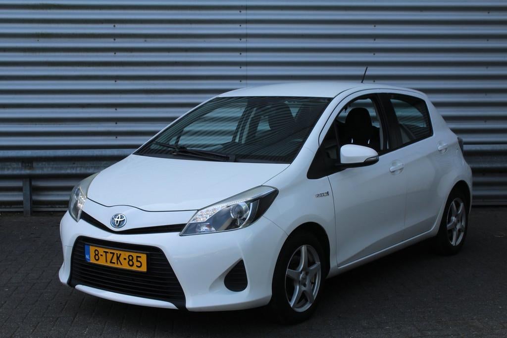 Toyota Yaris 1.5 Full Hybrid Aspiration AUTOMAAT NL-Auto NAP, Euro 5, Gebruikt, Zwart, 4 cilinders