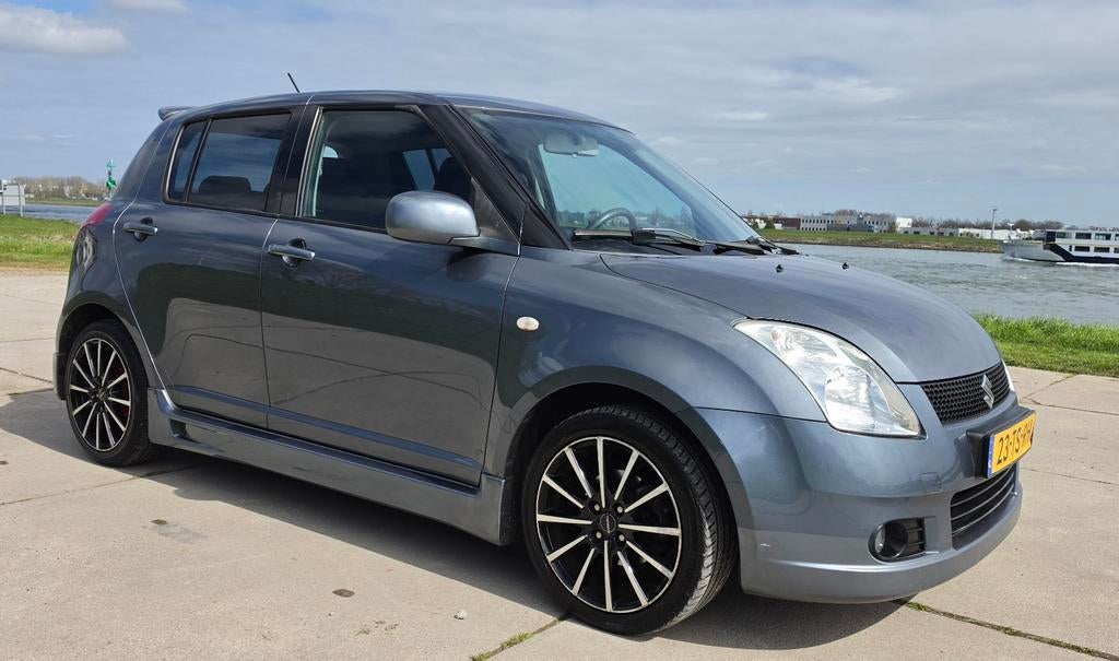 Suzuki Swift 1.3 Shogun 5D Bouwjaar 2007 Grijs Airco ( 92Pk), Voorwielaandrijving, Euro 5, Stof, 40 €/maand