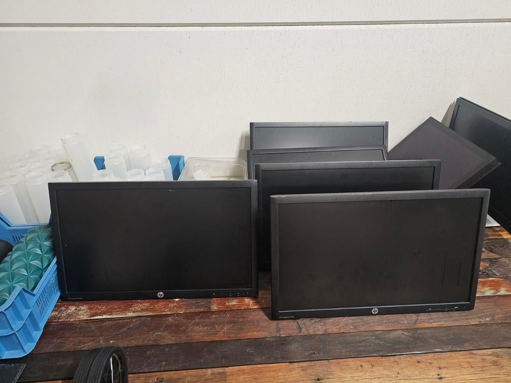 Hp beeldschermen, Computers en Software, Monitoren, Ophalen, Full HD, 60 Hz of minder, IPS