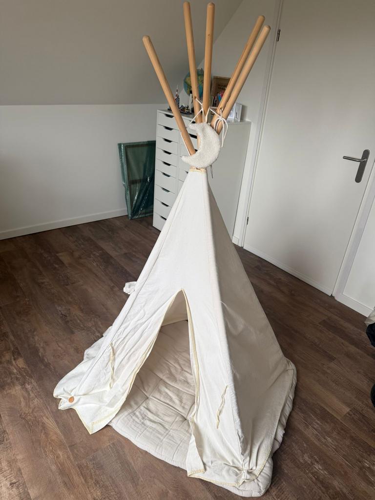 Tipi tent Petite Amelie met speelkleed