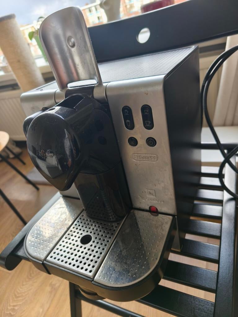 De'Longhi Nespresso Lattissima One EN500.BW - Koffiemachine, Gebruikt, Koffiemachine, Ophalen of Verzenden, 1 kopje