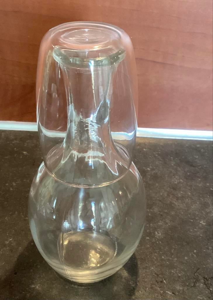 Kleine karaf met bijpassend glas - 17 cm hoog, Huis en Inrichting, Woonaccessoires | Vazen, Gebruikt, Overige kleuren, Minder dan 50 cm