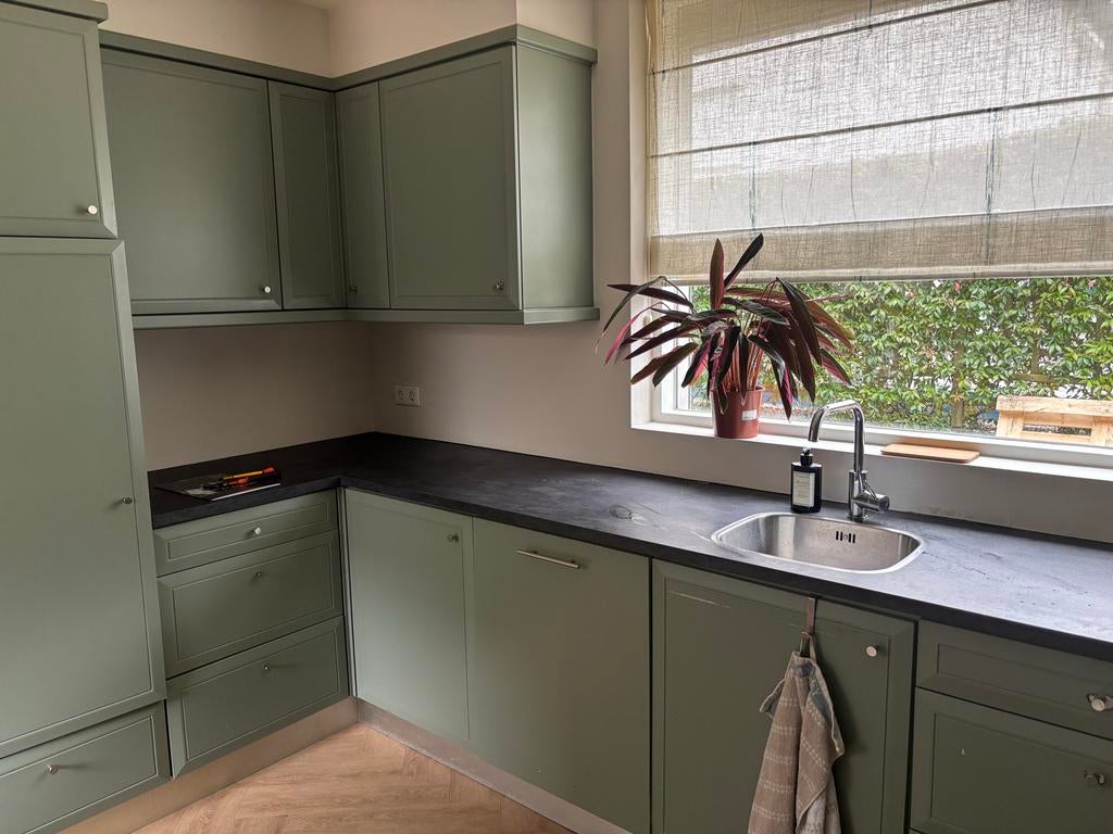 Keukenblok met oven en gootsteen, Gebruikt, Overige materialen, Enkelwandige keuken, Ophalen of Verzenden