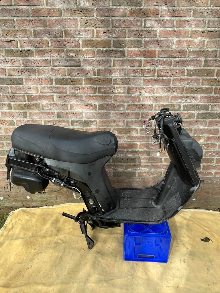 Piaggio skipper 125cc frame duits SKR 150cc 172cc 180cc, Ophalen of Verzenden, Zo goed als nieuw, Overige modellen