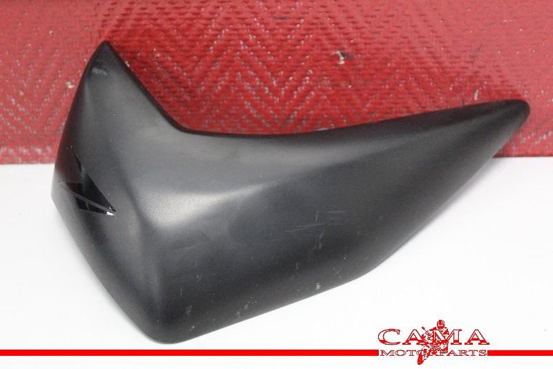 RADIATEURKAP links Kawasaki Z 750 2007-2012 (Z750 ZR750L-M), Dhr. S. di Majo, Gebruikt, Info@cama-motorparts.nl, P.J. Troelstraweg 8 8
3144 CX  MAASSLUIS, NL