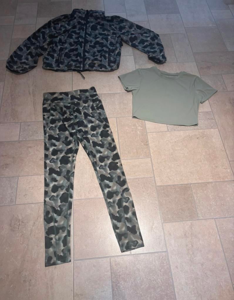 Primark sport stel maat xs, Kleding | Dames, Sportkleding, Mi, Zwart, Overige typen, Zo goed als nieuw