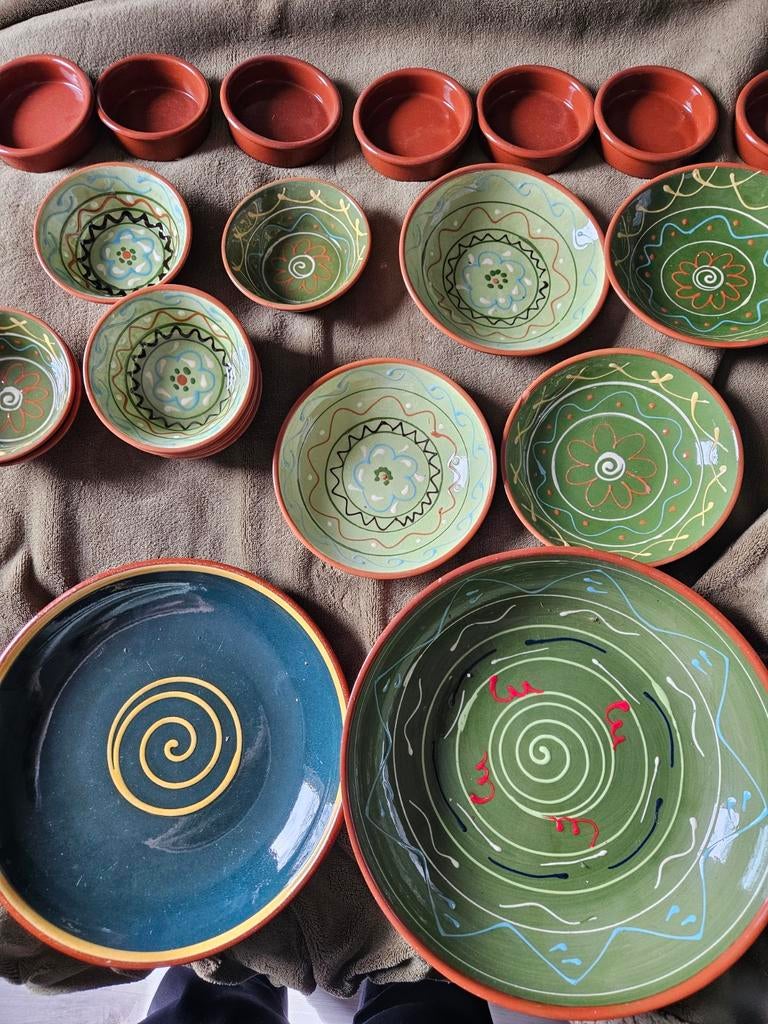 Set van 15 handgeschilderde tapas schalen en borden, Schaal, Rond, Ophalen of Verzenden, Zo goed als nieuw
