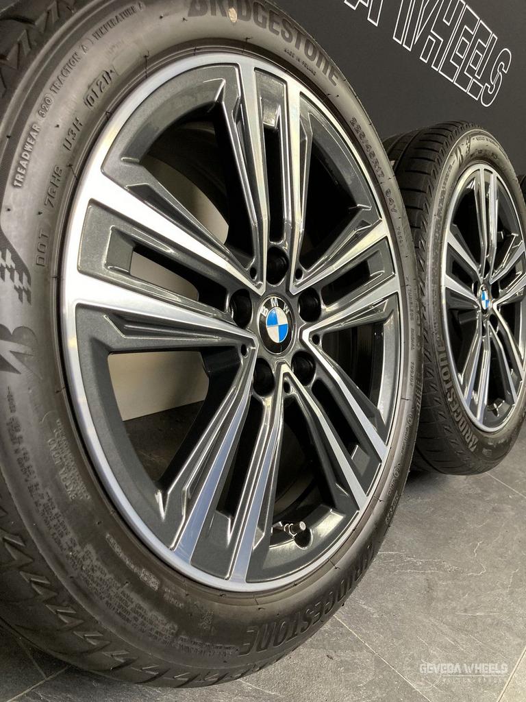 17” Originele BMW 1 serie F40 / 2 serie F44  velgen + banden, Gebruikt, -, -, Banden en Velgen