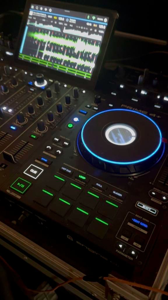 Denon Prime 4+ incl SSD - Nieuwstaat, Muziek en Instrumenten, Dj-sets en Draaitafels, Ophalen, Dj-set, Denon, ?