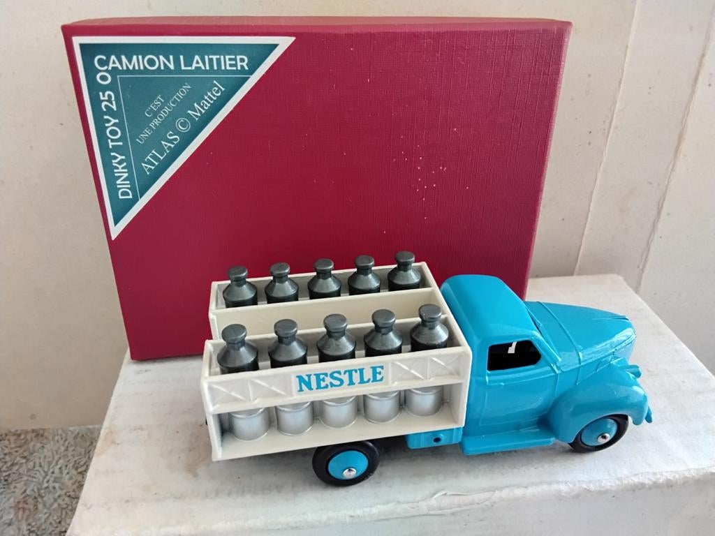 DINKY  TOYS  ATLAS  CAMION LAITIER NESTLE MILK TRUCK NO 25.O, Verzenden, Bus of Vrachtwagen, Dinky Toys