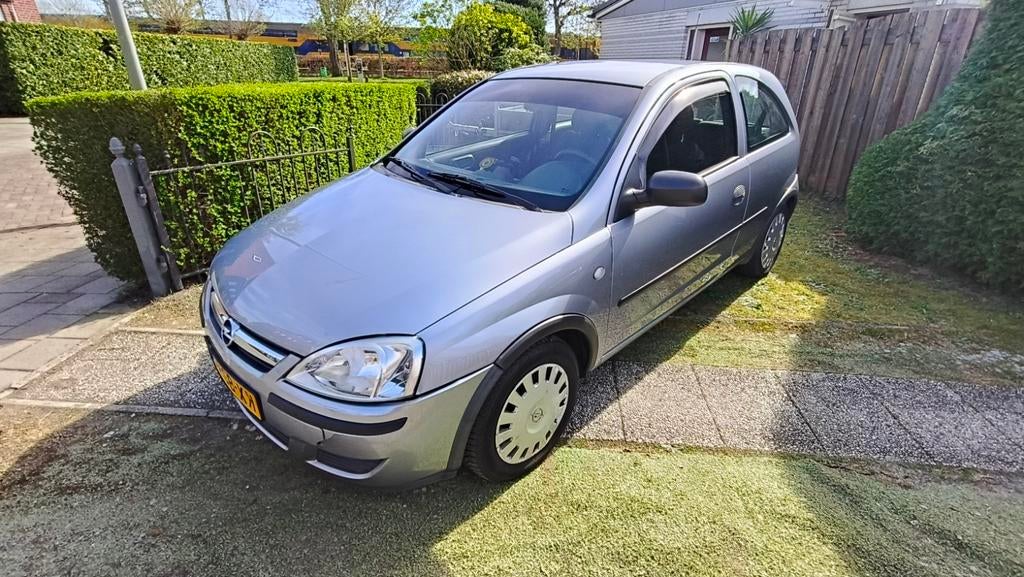 Opel Corsa c 1.2 16v airco, Auto's, Opel, Particulier, Corsa, ABS, Airbags, Airconditioning, Centrale vergrendeling, Electronic Stability Program (ESP)