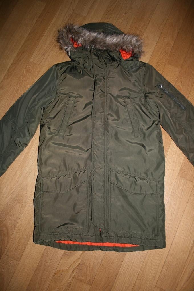 H&M legergroene winterjas mt. 158  ZGAN, Kinderen en Baby's, Kinderkleding | Maat 158, H&M, Ophalen of Verzenden, Zo goed als nieuw