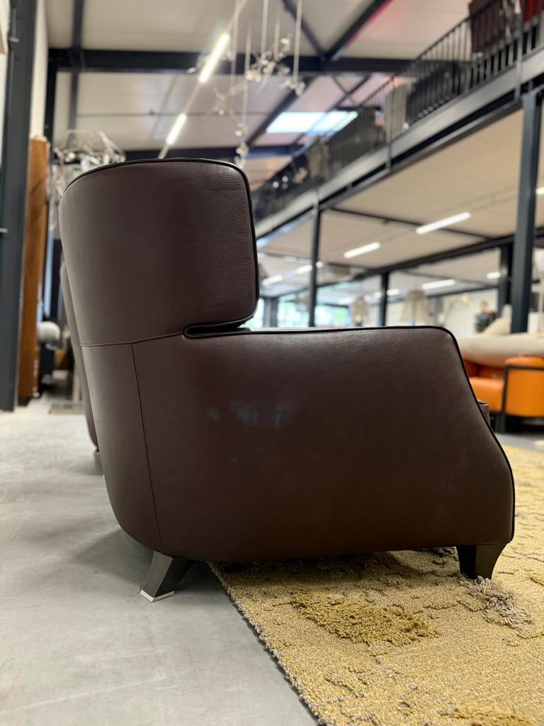 2 Natuzzi Amadeus fauteuils bruin leer Design stoel, Gebruikt, Natuzzi, Ophalen of Verzenden, 50 tot 75 cm