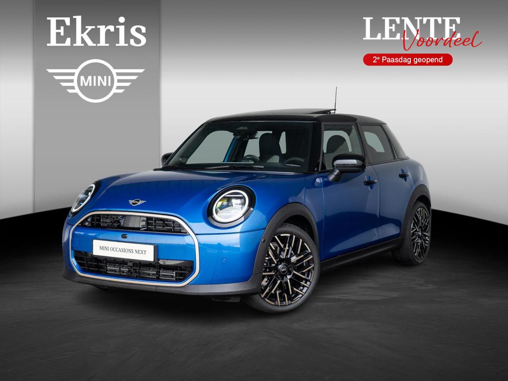MINI 5-deurs Cooper C Favoured + L-pakket | Lentevoordeel, Auto's, Mini, Stof, Gebruikt, 156 pk, Met garantie (alle)