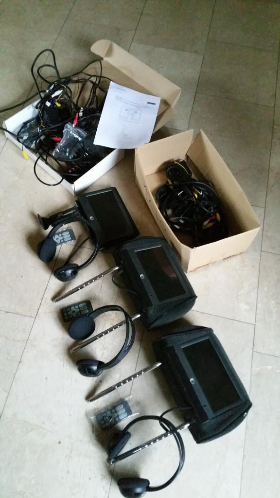 hoofdsteun schermen en acc oorsets afst bediening enz enz, Ophalen of Verzenden, Zo goed als nieuw