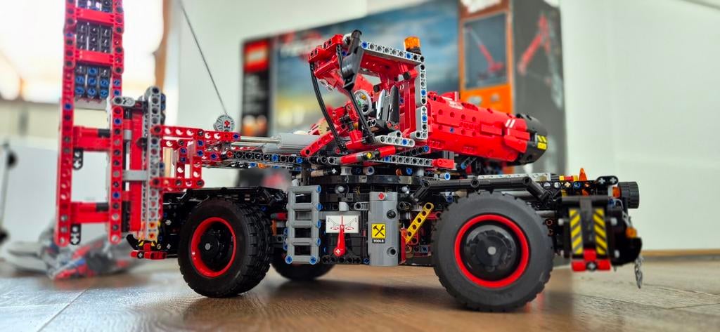 Lego Technic Kraan 42082 - Nieuwstaat met doos en boekjes, Kinderen en Baby's, Speelgoed | Duplo en Lego, Ophalen of Verzenden