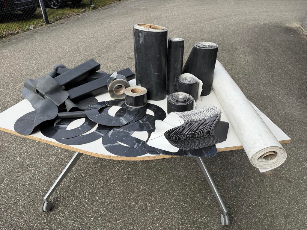 Dakbedekking PVC, hoeken en toebehoren, Kunststof, Gebruikt, Zwart, Overige typen