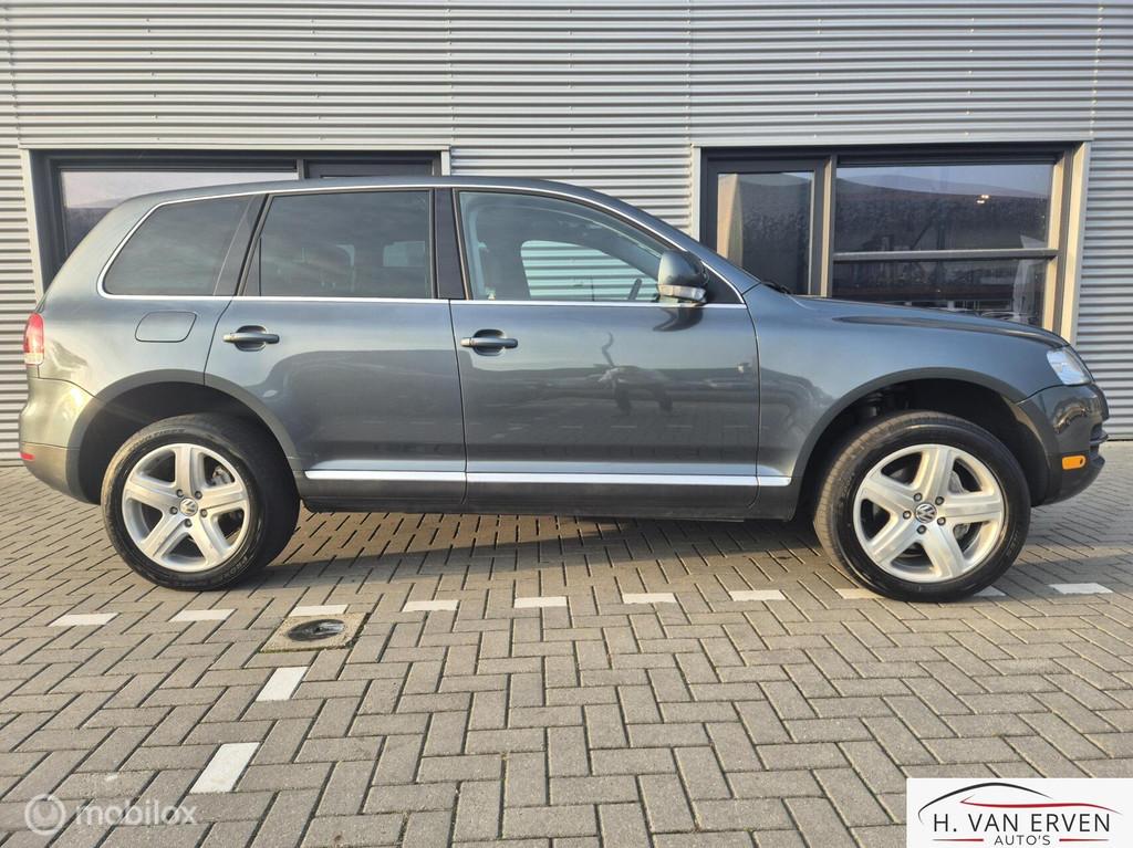 Volkswagen Touareg 4.2 V8 LEDER 19" XENON, Automaat, 4172 cc, 8 cilinders, Leder