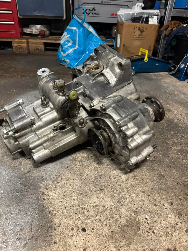 Golf mk1 GTI Versnelingsbak 5 bak, Ophalen