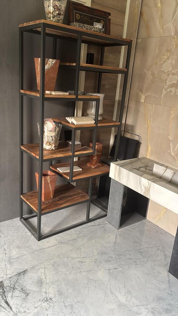 Mooie nieuwe boekenkast, Ophalen, Met plank(en), Nieuw, 50 tot 100 cm