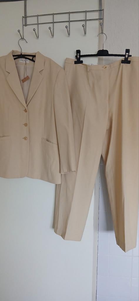 KARIN PFLEGER Prachtig broekpak mt 42  44, Kostuum of Pak, Overige kleuren, Verzenden, Maat 42/44 (L)