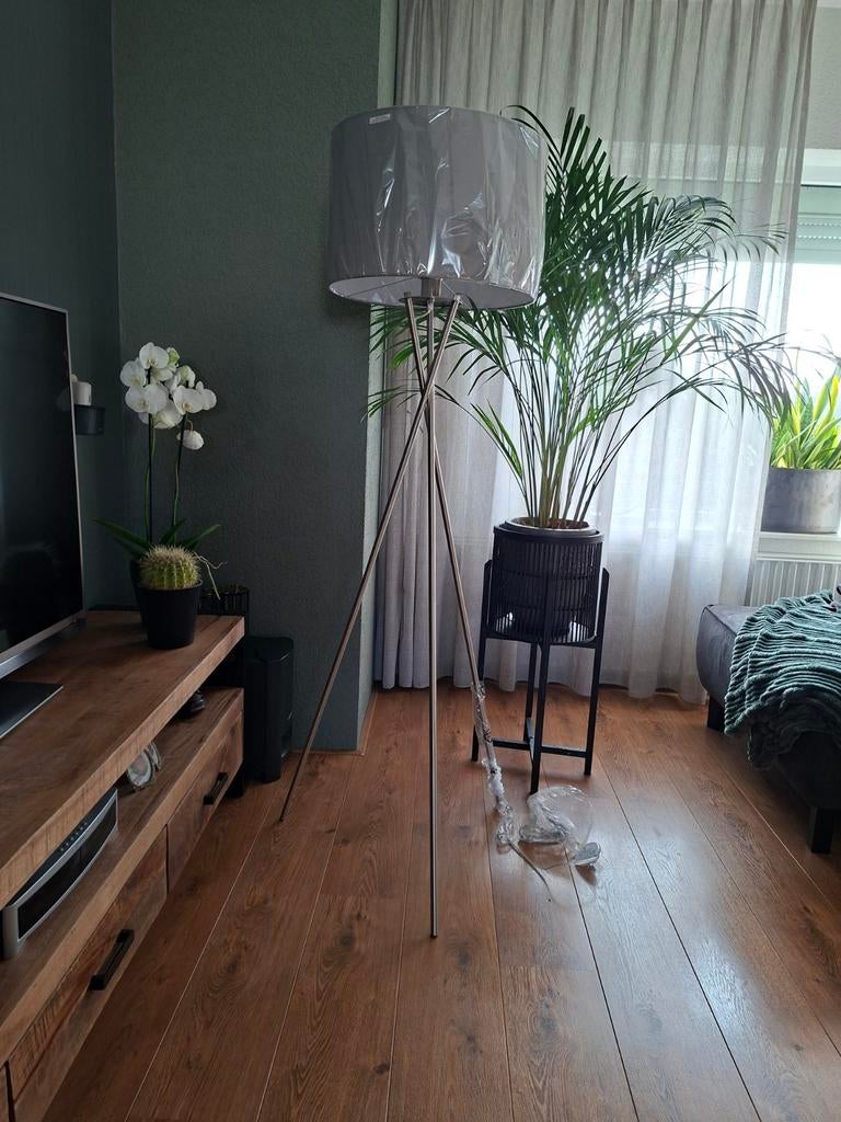 Staande lamp. Nieuw in doos., Ophalen of Verzenden, Nieuw